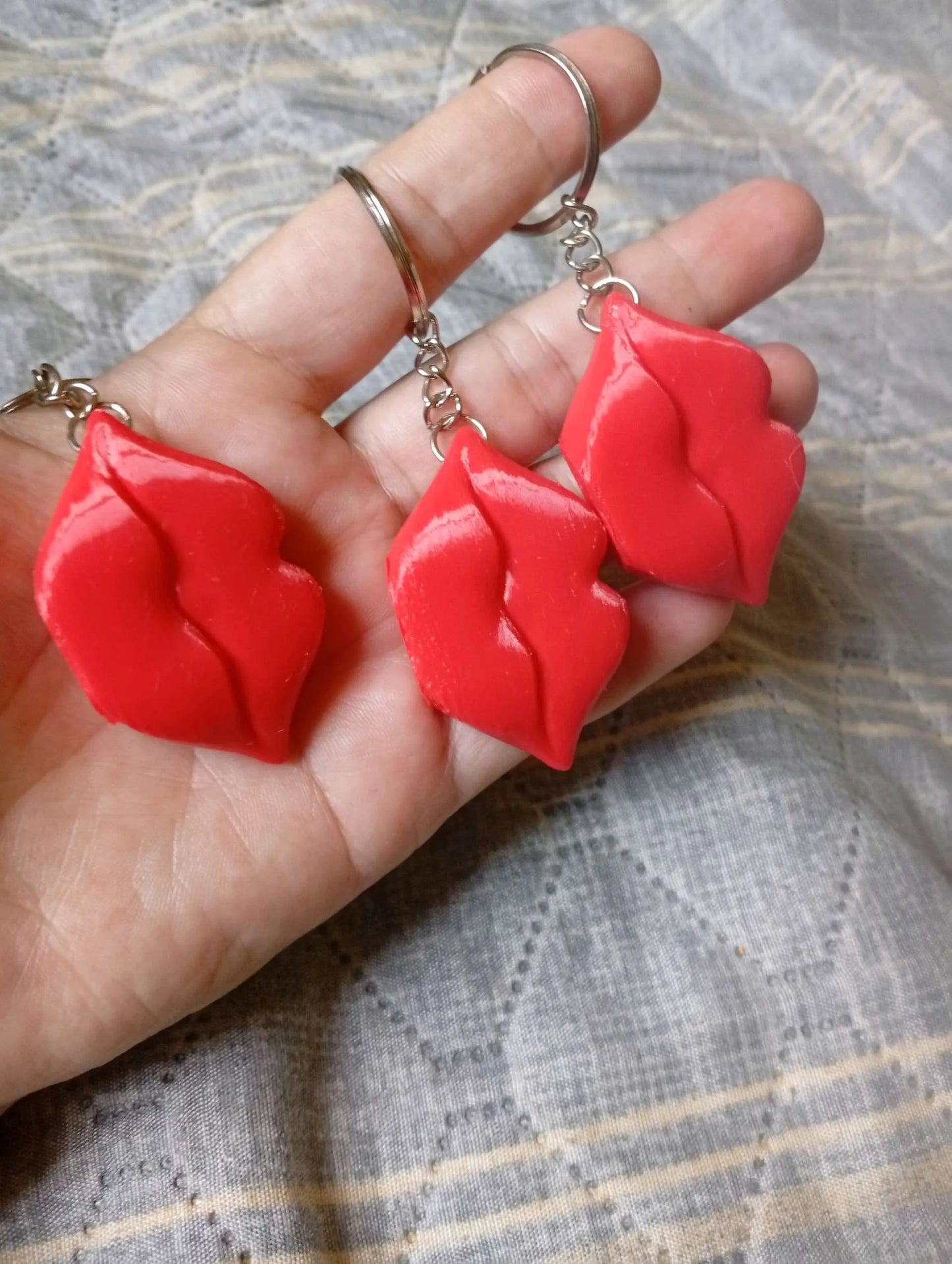 Chaveiro Abridor de Latas, Formato de Lábios Vermelhos